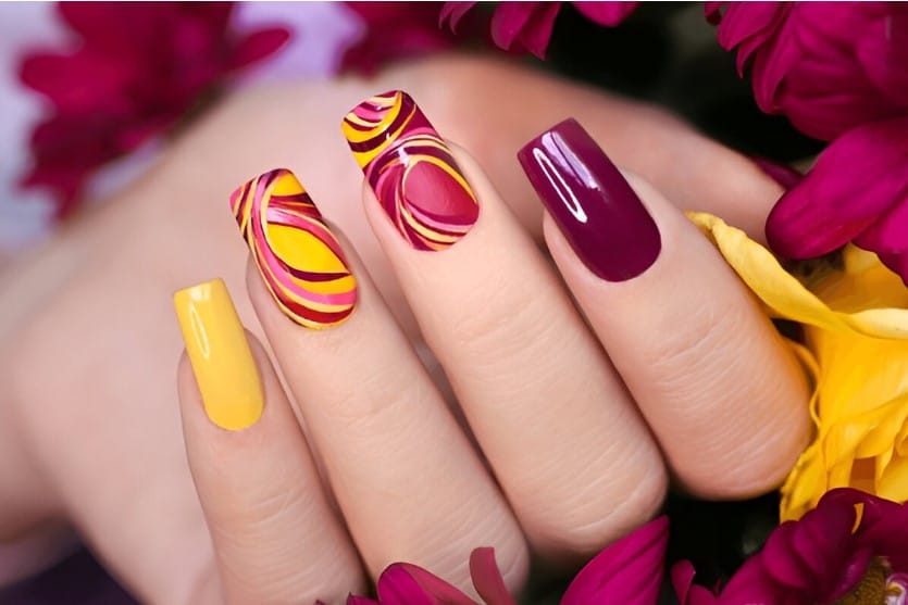 trendy acrylic nail
